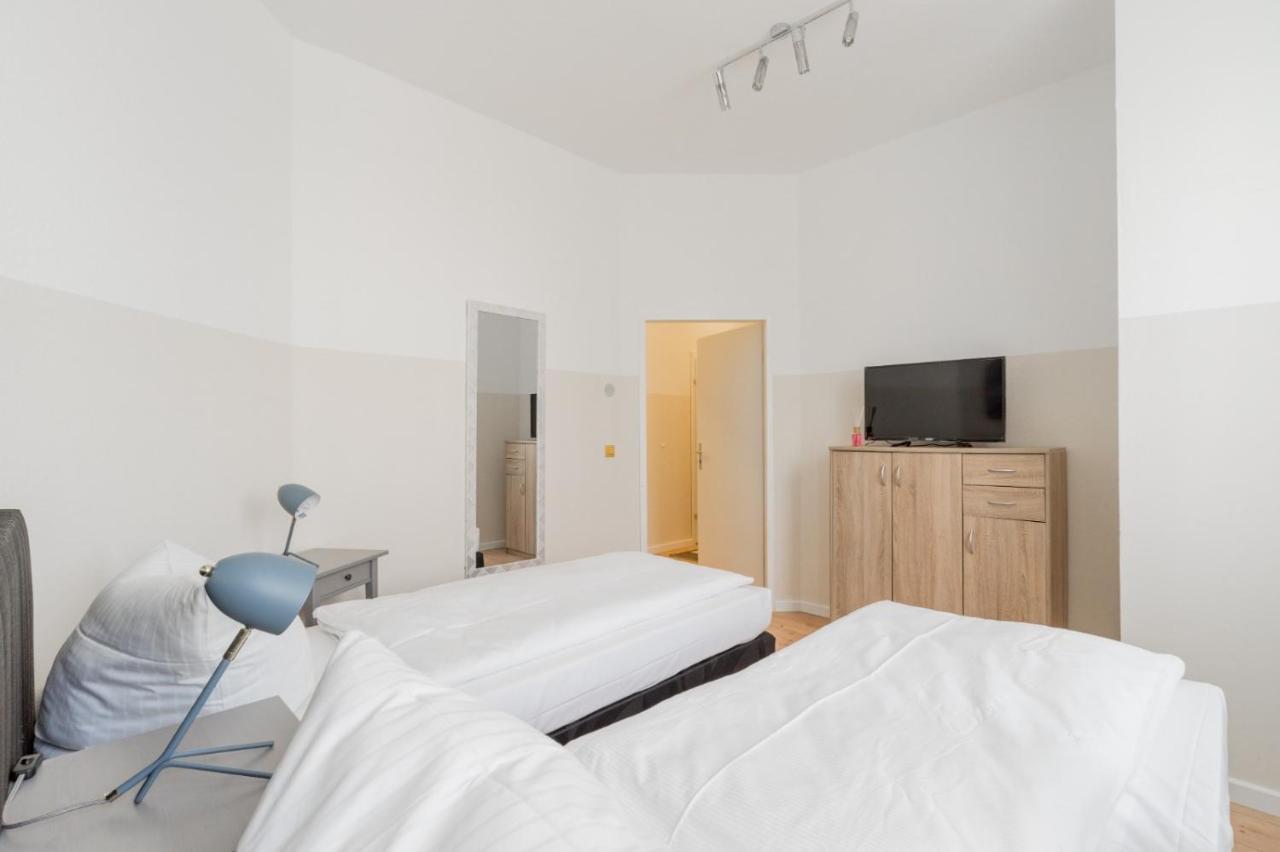 Big Fancy Apartments City Center Berlino Esterno foto