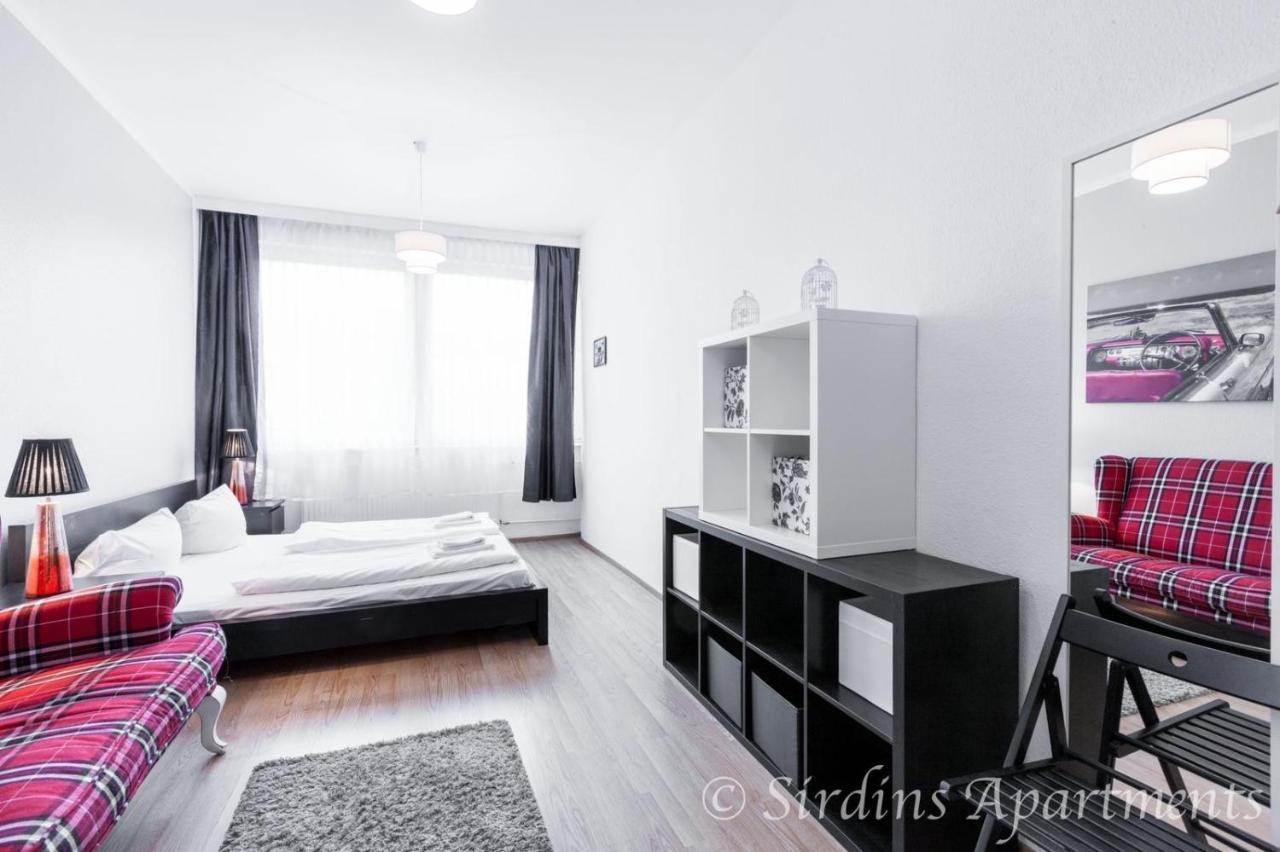Big Fancy Apartments City Center Berlino Esterno foto